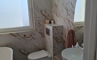 Casa moderna 4 camere 2 bai si curte libera 220 mp pe Calea Cisnadiei - Poză 6