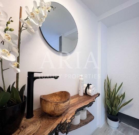 LUXURY APARTMENT WITH GARDEN - Poză 5