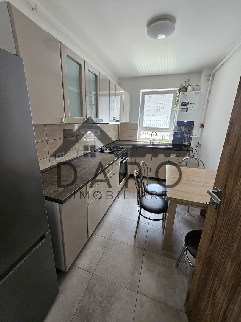 Proprietar Inchiriez apartament doua camere Maurer - Poză 6