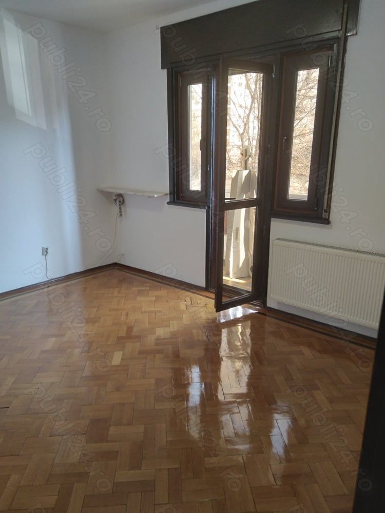 APARTAMENT IN VILA  PARCARE ZONA VICTORIEI - Poză 3