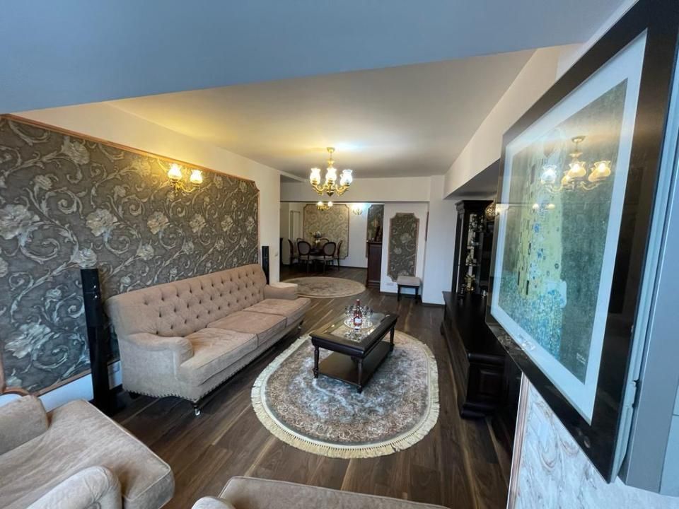 Unirii - P-ta ALBA IULIA, apartament 3 camere decomandate, etaj 5 - Poză 1