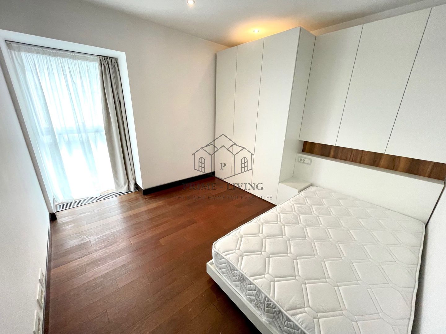 Apartament de lux cu 3 camere in complex rezidential - Poză 3