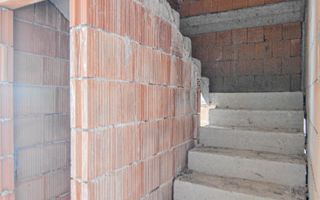 Casa moderna de tip Duplex cu Panorama asupra Clujului in cartier Iris - Poză 11