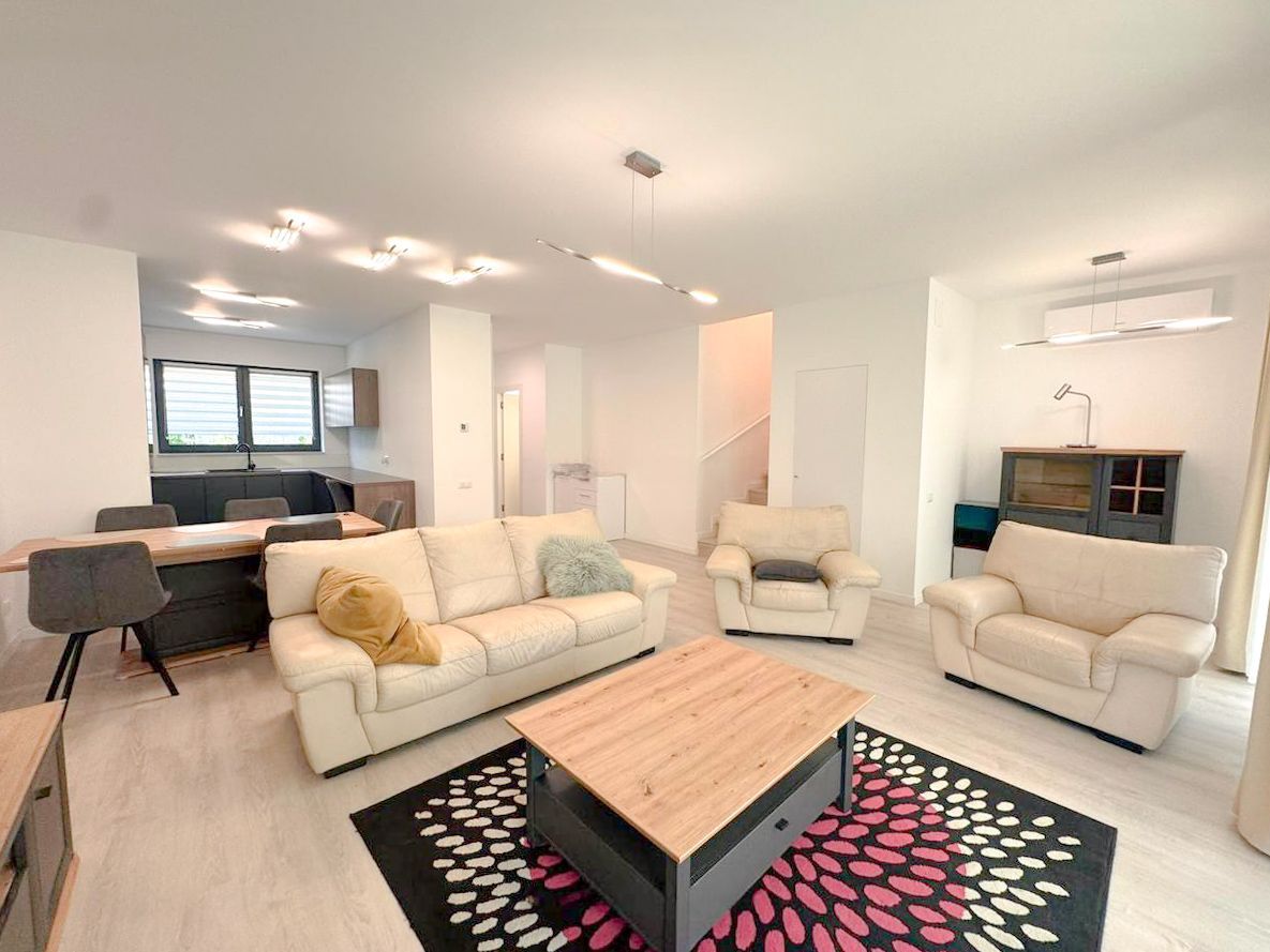 5-room Townhouse for Rent | Pipera | American School of Bucharest - Poză 1