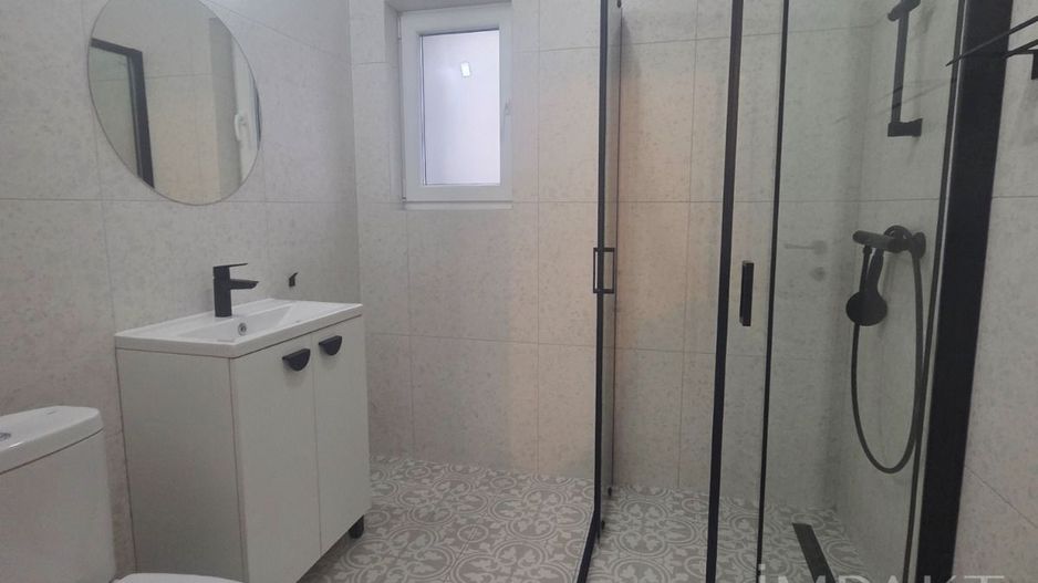 Apartament modern cu 2 camere & parcare subterana in Baciu zona Petrom - Poză 6