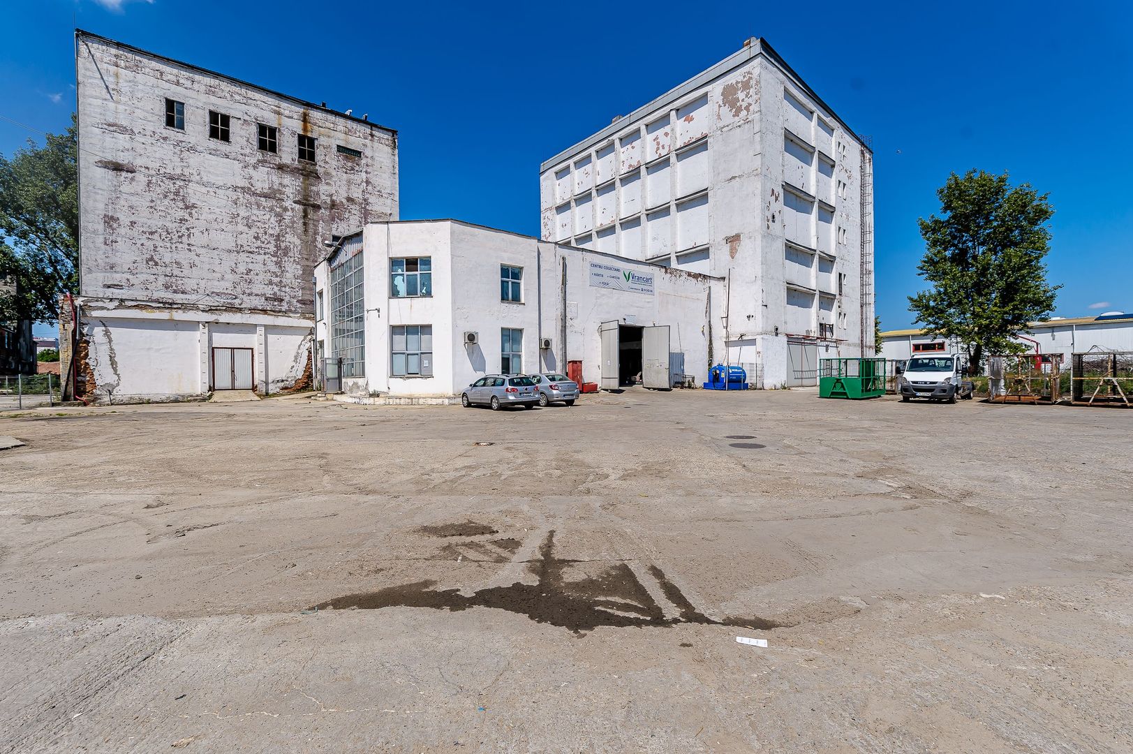 Hala depozit/spatiu productie 596mp+2171mp curte de inchiriat - Poză 1