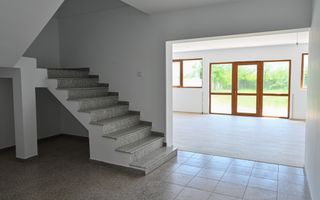 Casa de vanzare | Teren 1.300 mp | Garaj | Pleașa, PH | Comision 0% - Poză 4