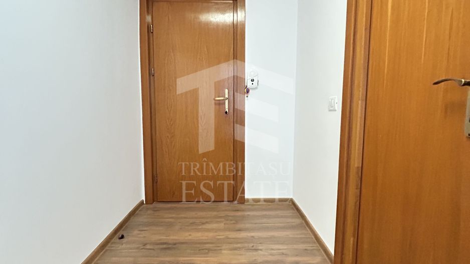Apartament 3 camere amenajat modern centrala termica Galeriile Soveja - Poză 9