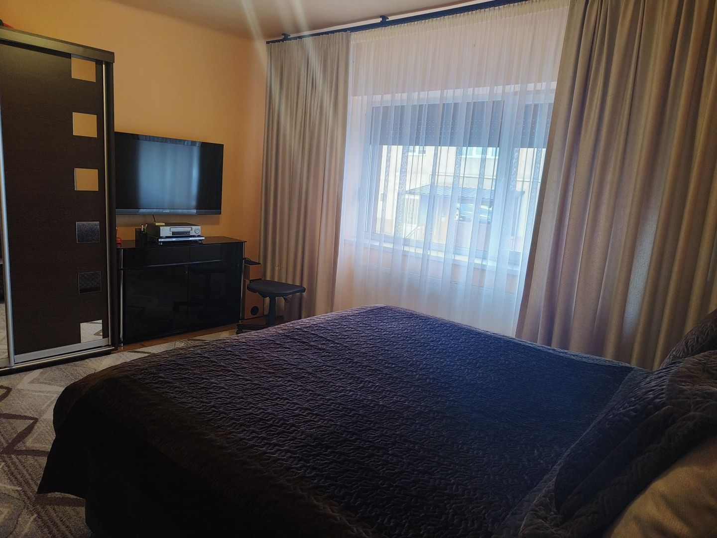 Casa singur in curte zona Astra - Poză 15