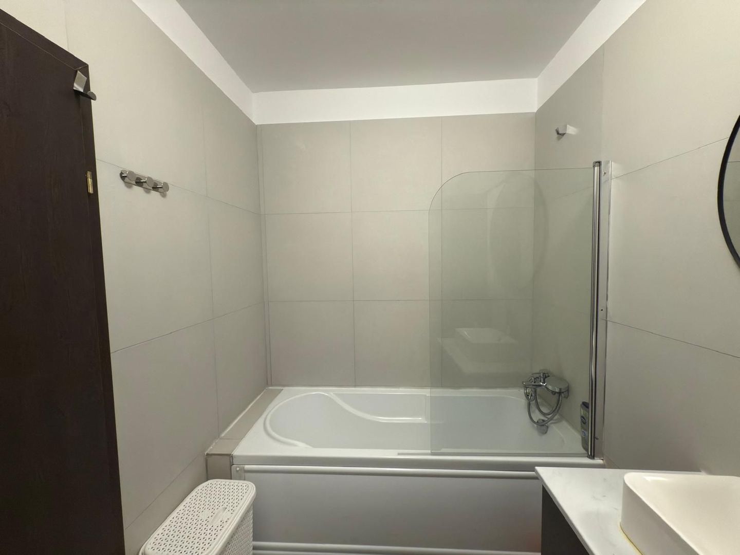 Apartament spatios cu 2 camere | 60 MP + Balcon de 13 MP | Buna Ziua - Poză 6