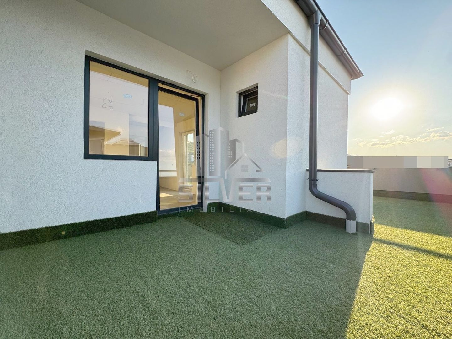 Apartament cu 2 camere/terasa 45 mp/boxa/PRET REDUS! - Poză 4