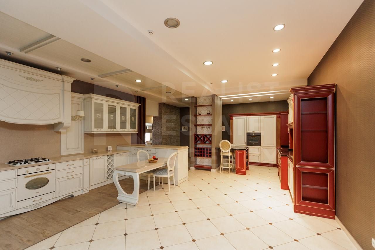 Chirie, spatiu comercial , 370 str. Calea Iesilor, Sculeni - Poză 5