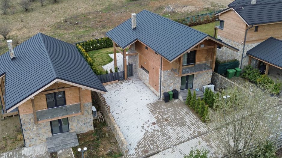Casă de vacanță modernă într-un cadru natural deosebit – Râșnov - Poză 2