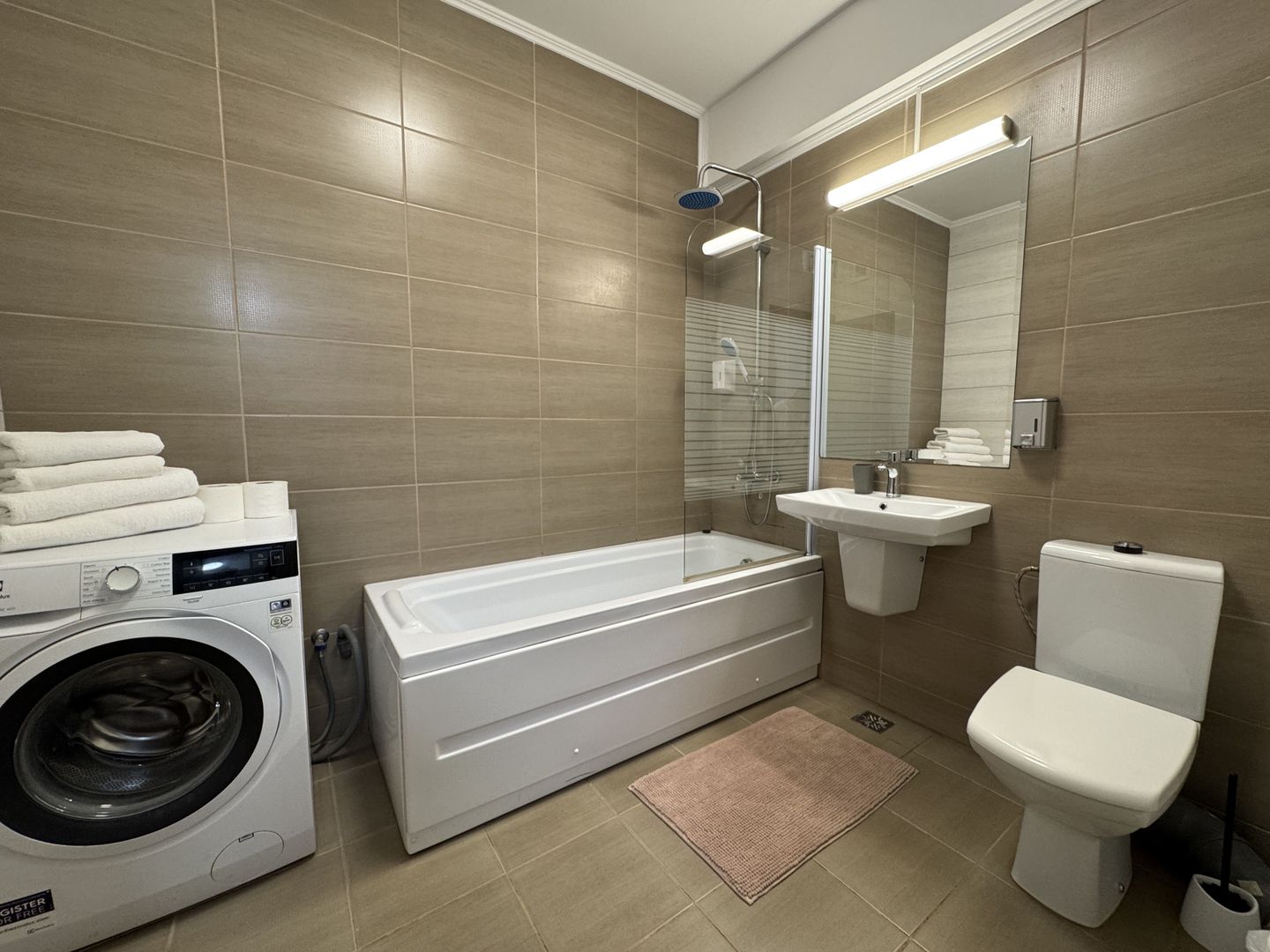 Apartament mobilat complet | Zona Palas | Terasa | Parcare privata - Poză 6