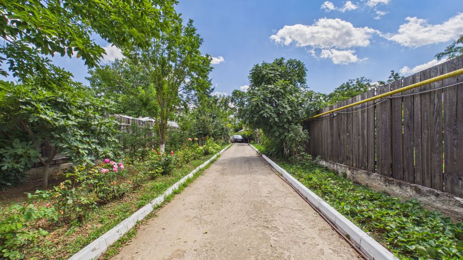 Vilă 10 camere + spațiu comercial | teren 1.300 mp | Otopeni 23 August - Poză 34