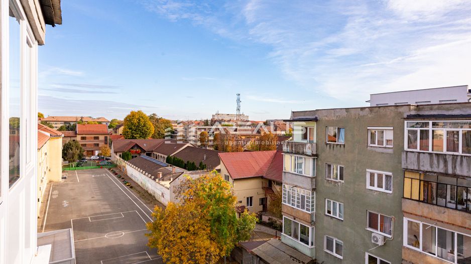 Apartament elegant de 4 camere - Zona Andrei Mureșan - Poză 21