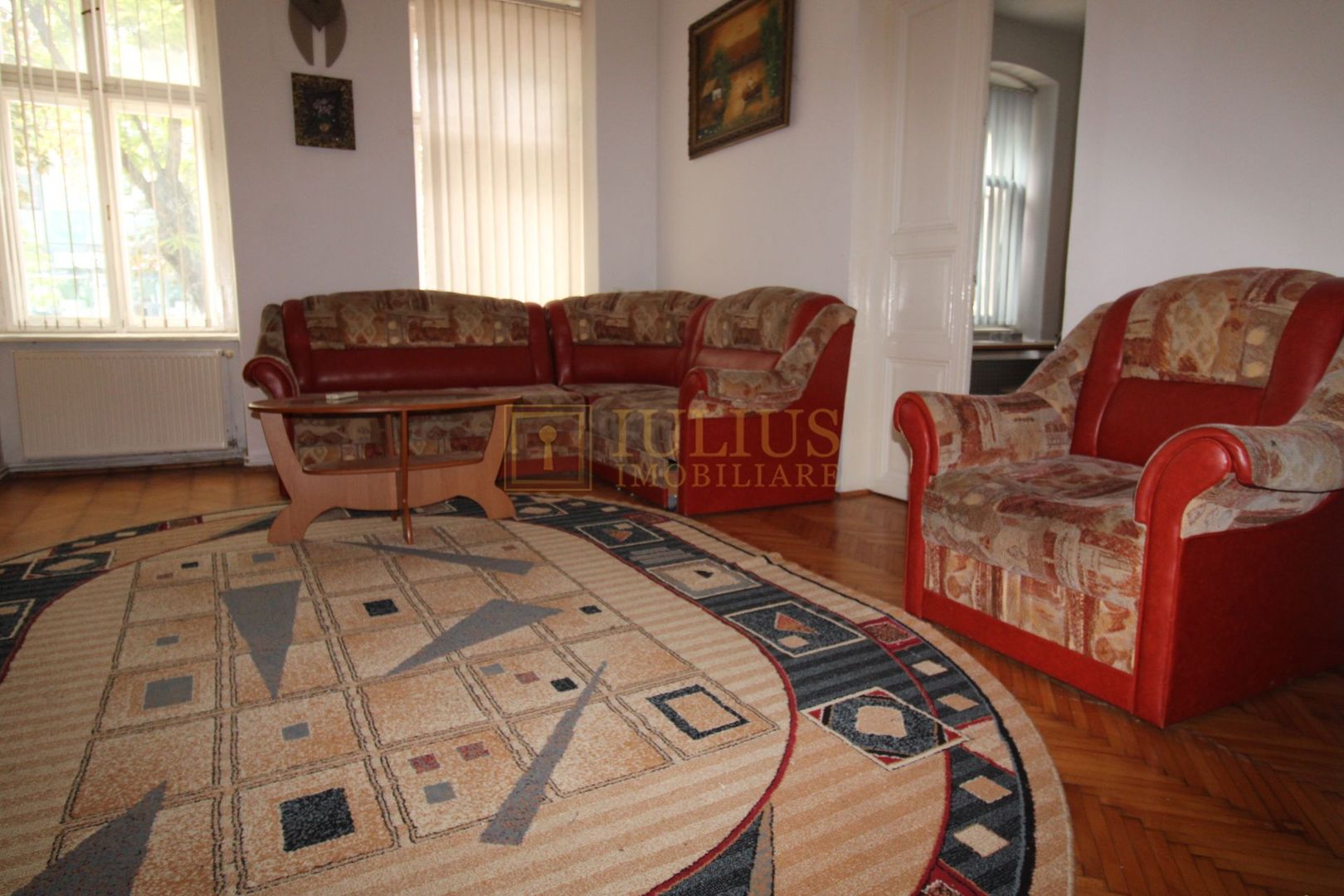 ideal pentru studenti sau o familie, cladire istorica, centrala proprie - Poză 6