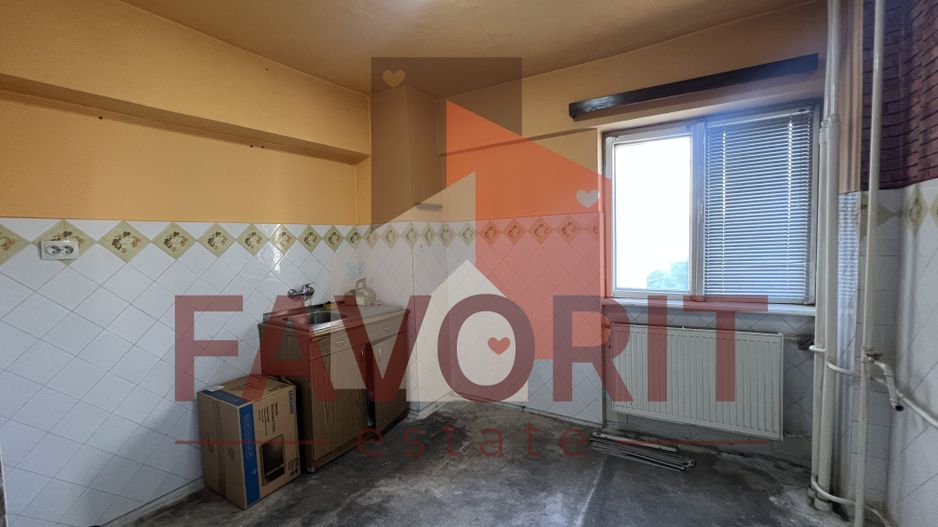 Oportunitate de cumpărare – Apartament 4 camere decomandat, zona Șagului - Poză 5