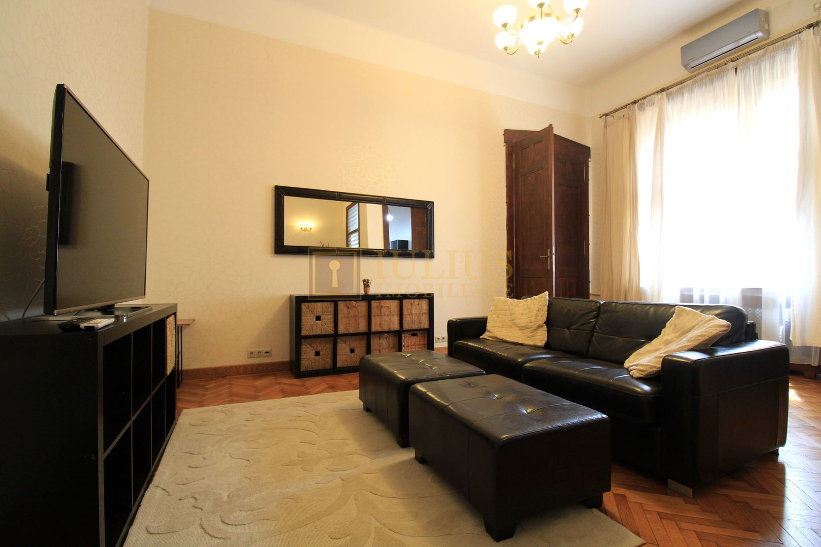 Piata Victoriei, 2 camere, centrala proprie - Poză 2