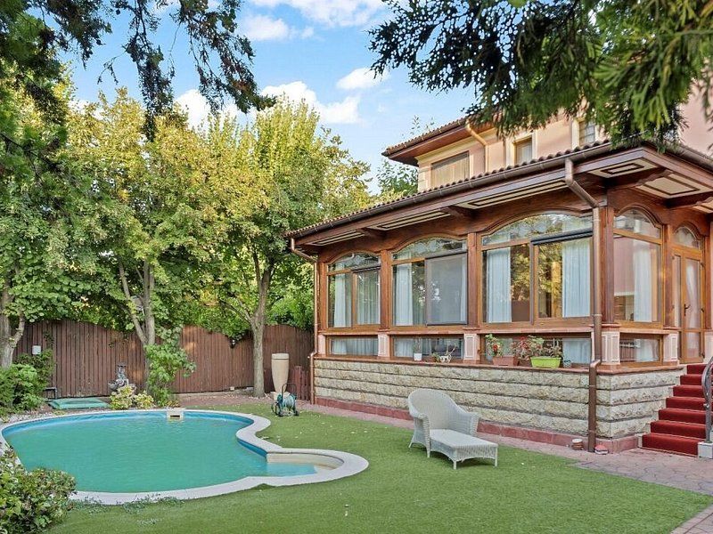 Vila spectaculoasa de vanzare - Poză 1