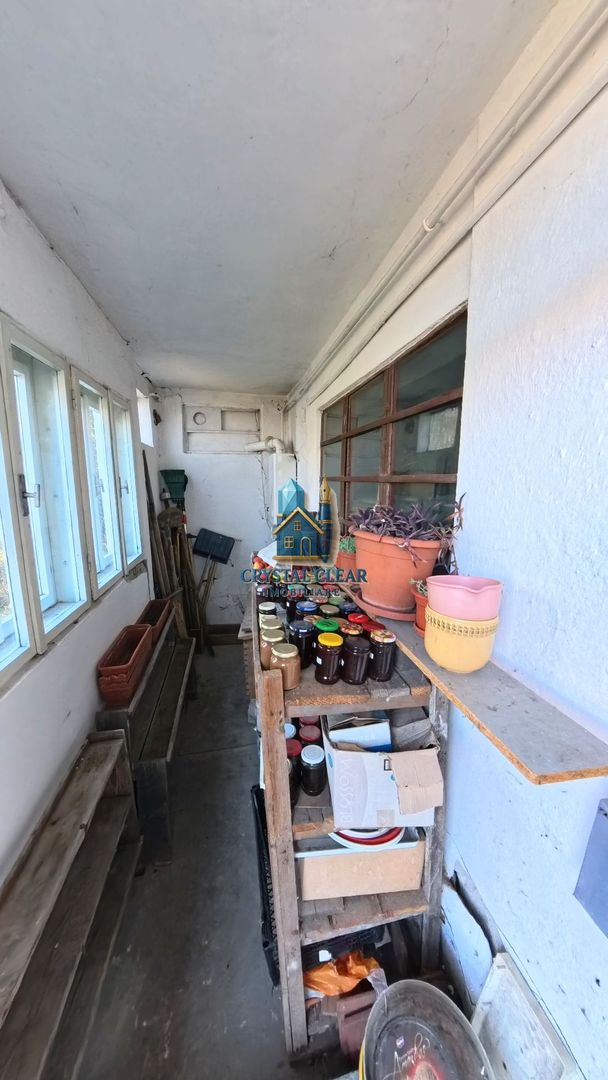 Două case în curte comună, 6 camere + 385 teren - zona semicentrală - Poză 10