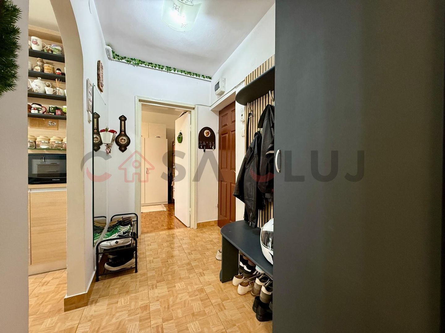 3 camere, la cheie, zona Transilvania College Gheorgheni - Poză 11