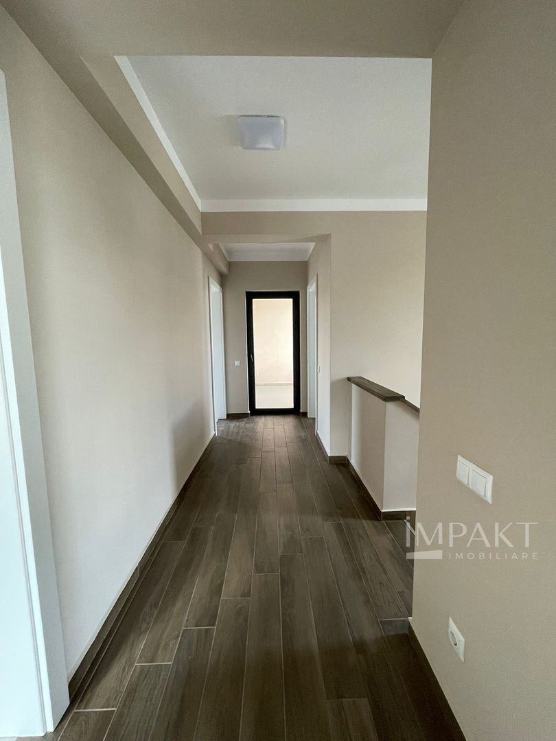 Casă / Vilă cu 4 camere de închiriat - Dezmir - Poză 17