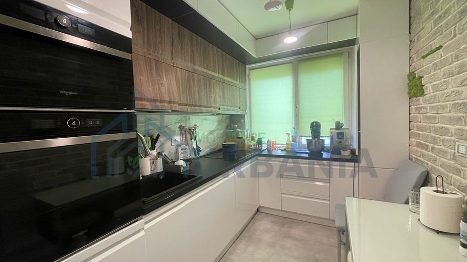 Apartament 2 camere, Alexandru cel Bun, etaj intermediar, mobilat, renovat - Poză 1