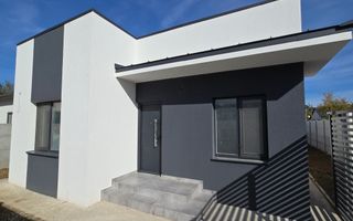 6 Case superbe situate in inima comunei Berceni - Poză 2