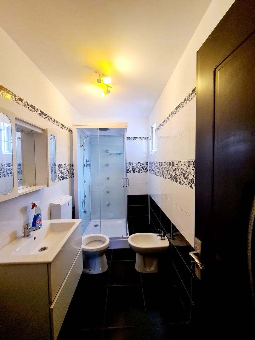 Apartament 3 camere de inchiriat / Zona Nord - Poză 4