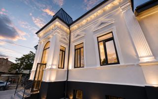 Vilă Premium Ultracentrală | 441 mp | Renovată  Integral 2025 | - Poză 1