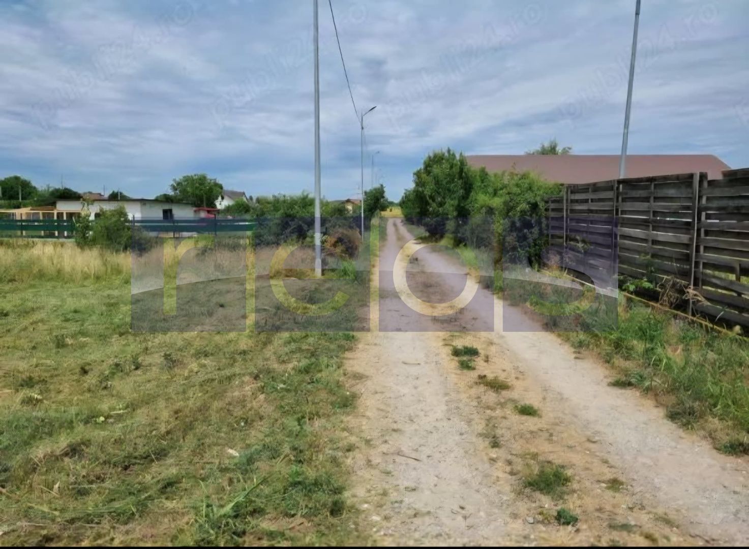 VANZARE TEREN CONSTRUCTII TANGANU CERNICA 972 MP - Poză 1