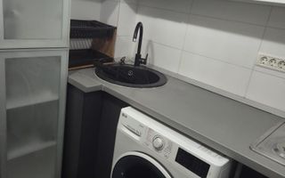 Garsoniera moderna, centrala proprie, AC, 8 min metrou - Poză 5