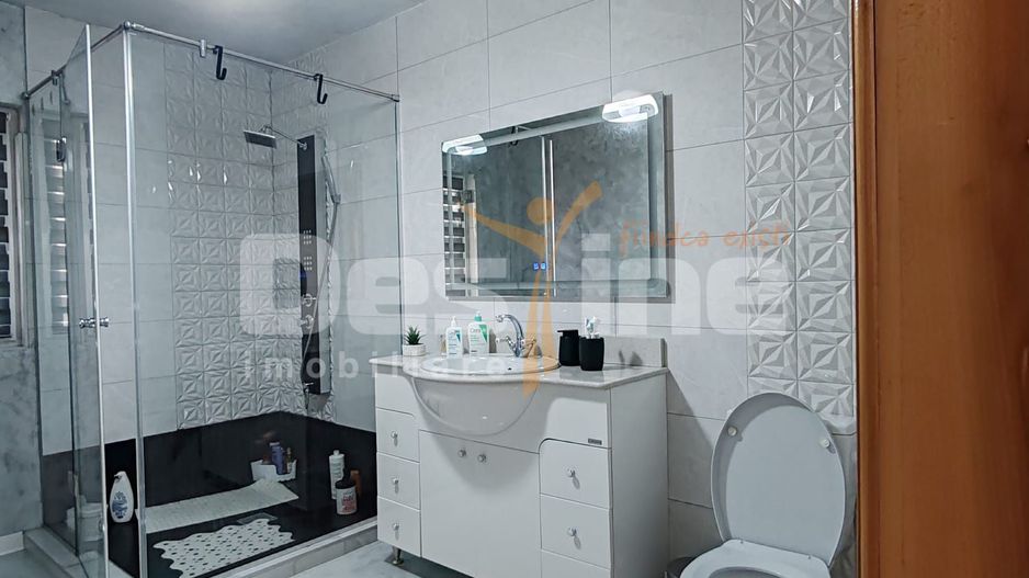 Apartament cu 3 camere, renovat și mobilat complet – Zona Gară, Vaslui - Poză 12