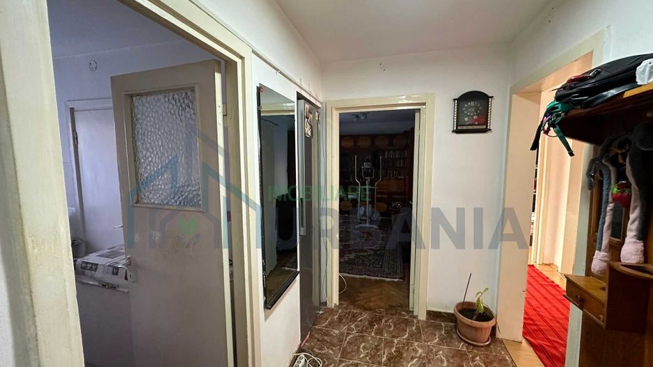 Apartament 3 camere decomandate Podu Roș - Poză 2