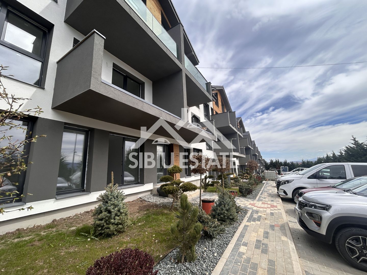 Apartament Clasa A cu Gradina, In Mijlocul Naturii - Comision 0 - Poză 2