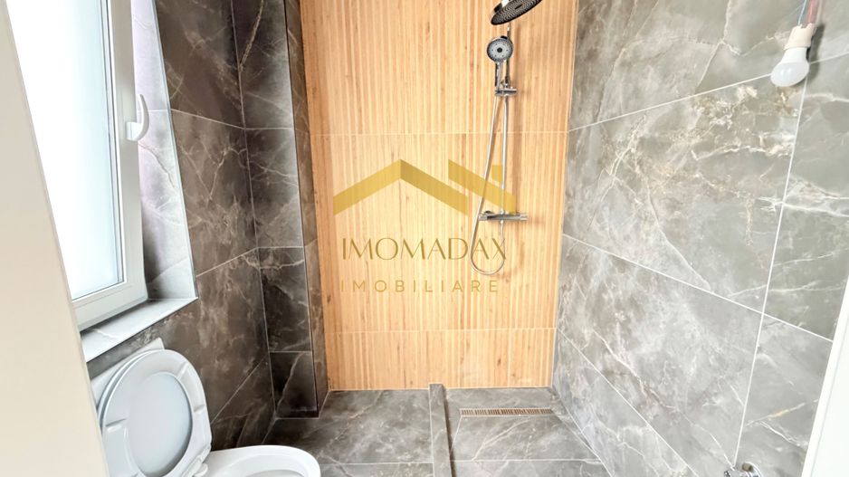 Bucovăț-Duplex 4 Camere-La Cheie - Poză 1