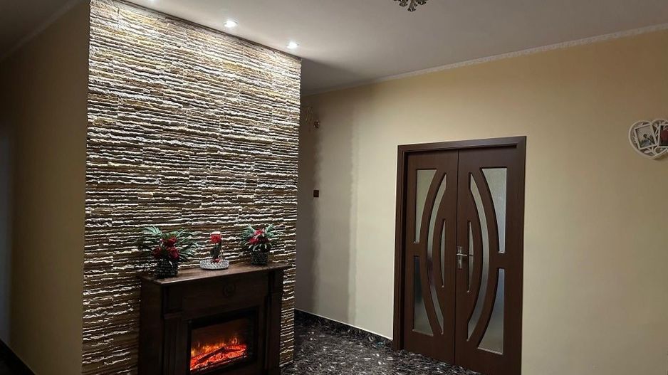 Apartament cu 3 camere si garaj, mobilat utilat,utracentral - Poză 1