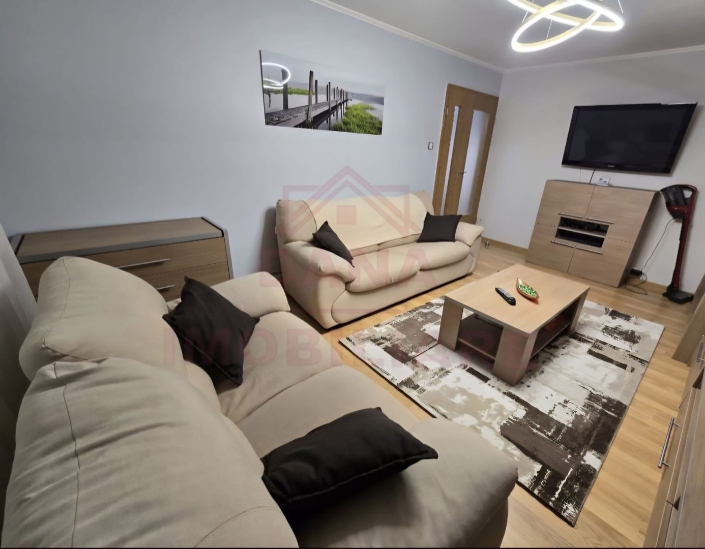APARTAMENT DE ÎNCHIRIAT PREMIUM \4 CAMERE ÎN REȘIȚA \ZONA MICRO IV - Poză 1
