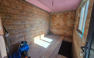 Casă la roșu la 165000 euro I Pe teren de 32 de ari I Măneuți - Poză 10