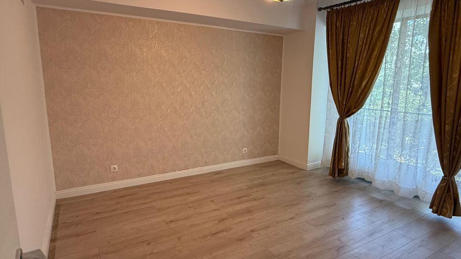 INCHIRIERE Apartament cu 3 camere in zona Aviatiei - Poză 20