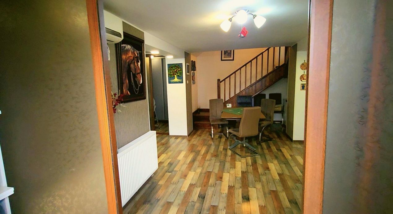 4 spatii comerciale + Vila /chiriasi /depozitare, teren 1401 mp, acces DN1 - Poză 8
