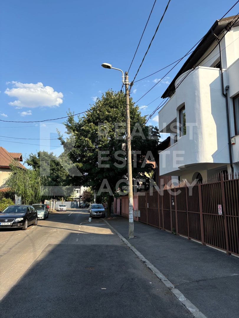 Vânzare clădire cu suprafața de 504 mp utili - Poză 2