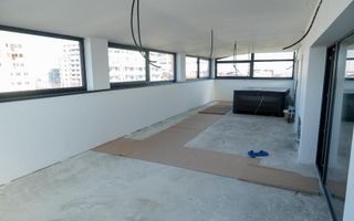Penthouse exclusivist cu terase spectaculoase și jacuzzi. - Poză 5