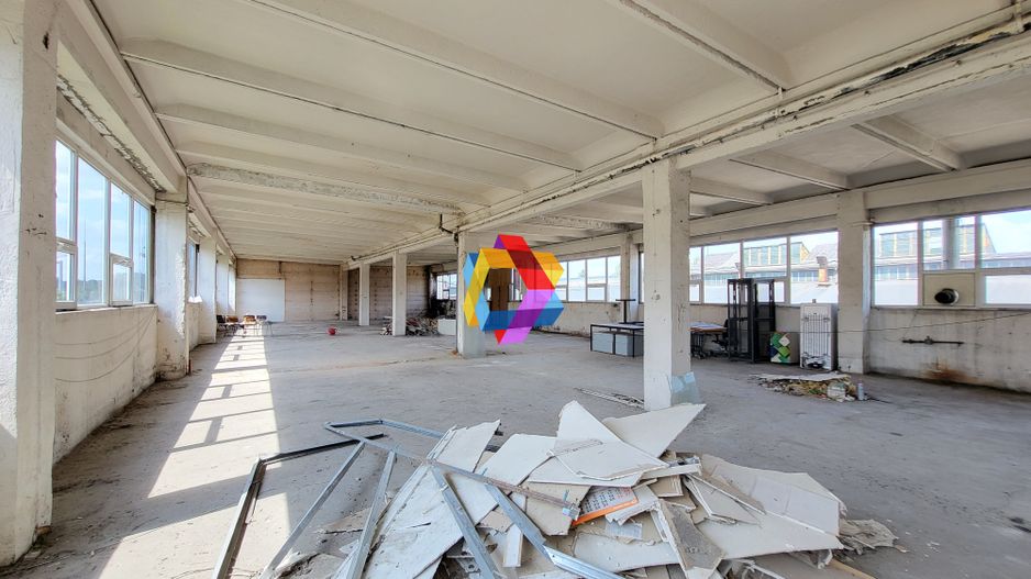 Spatiu la etaj 1 - 470 mp - Poză 1