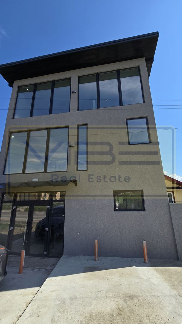 Spatiu 240mp Showroom / Magazin Industrial / Piese etc - Poză 13