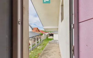 Casă impunătoare la gri în Curtici - Poză 24