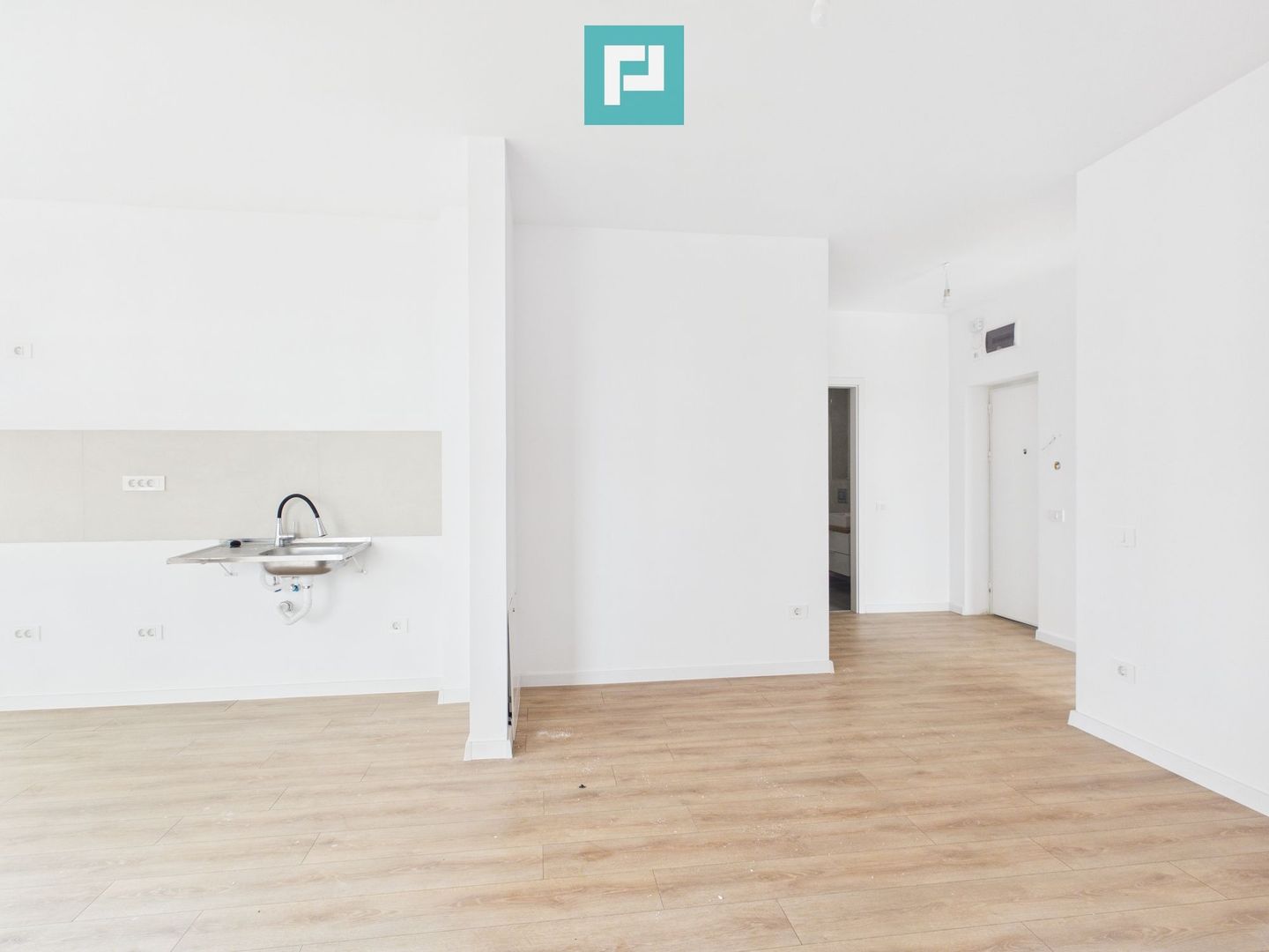 Apartament 2 camere, etaj 5, finisaje lux - Poză 9