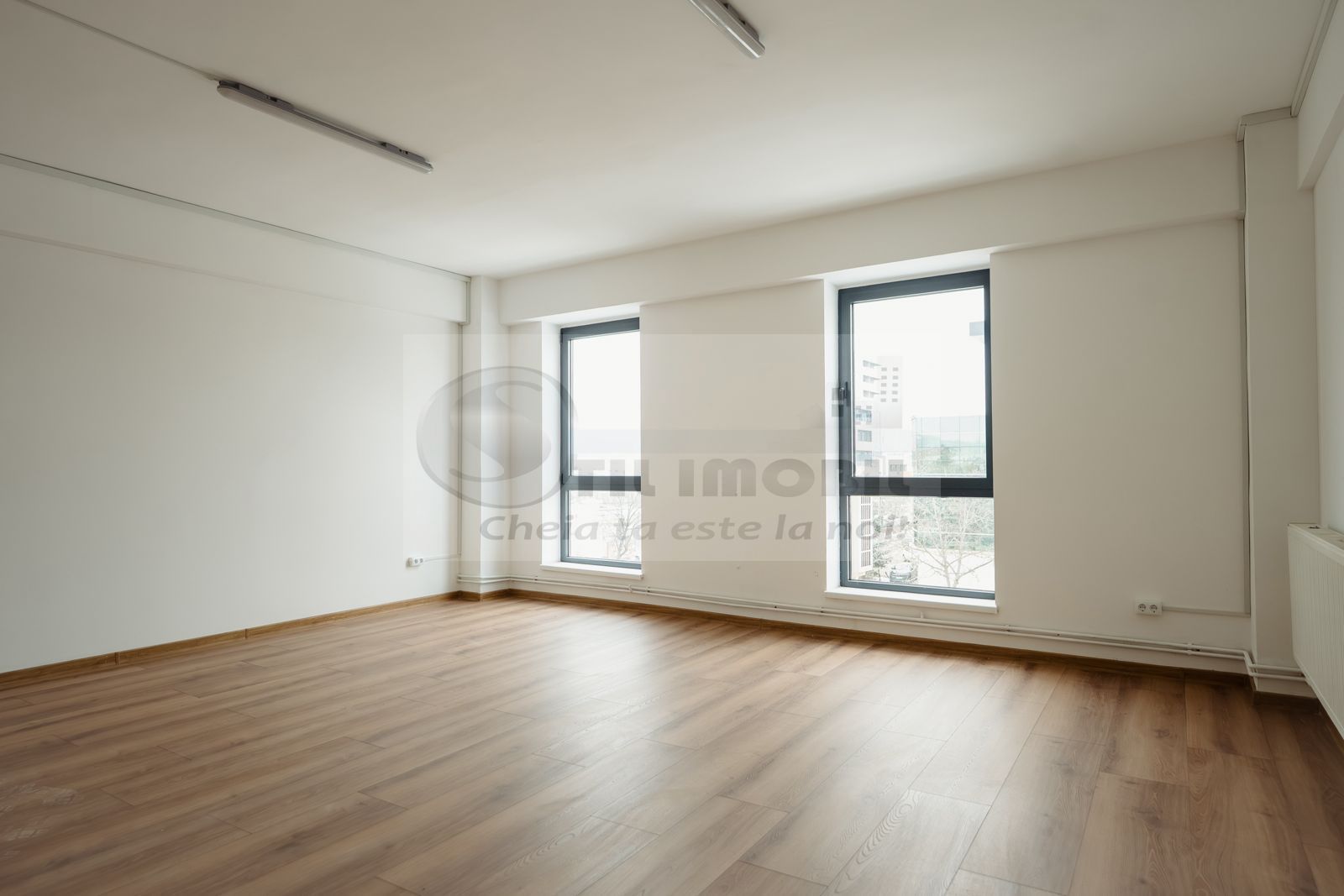 Spațiu modern de birouri în Galata - Disponibil imediat - 43mp - 650€ - Poză 1