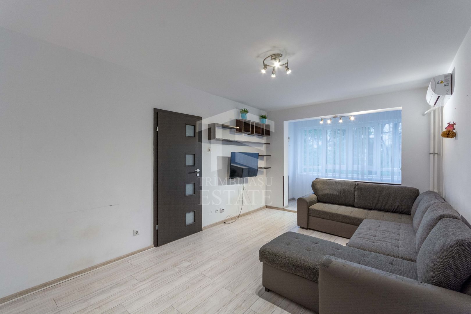 Apartament 2 camere Metrou 1 Decembrie Trapezului Theodor Pallady - Poză 2